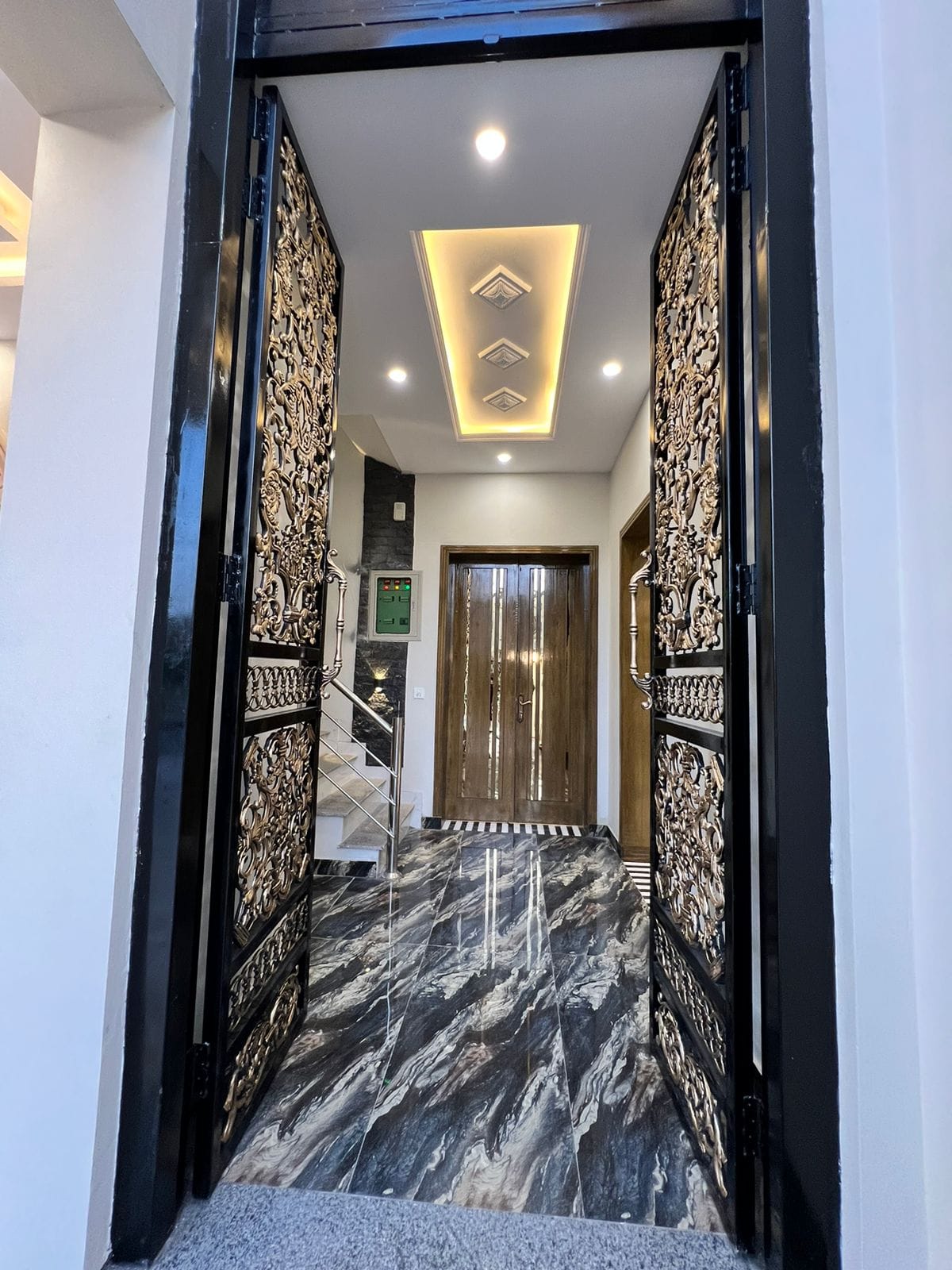 10 Marla Spanish House For Sale (14) 10 Marla Spanish House For Sale (14)