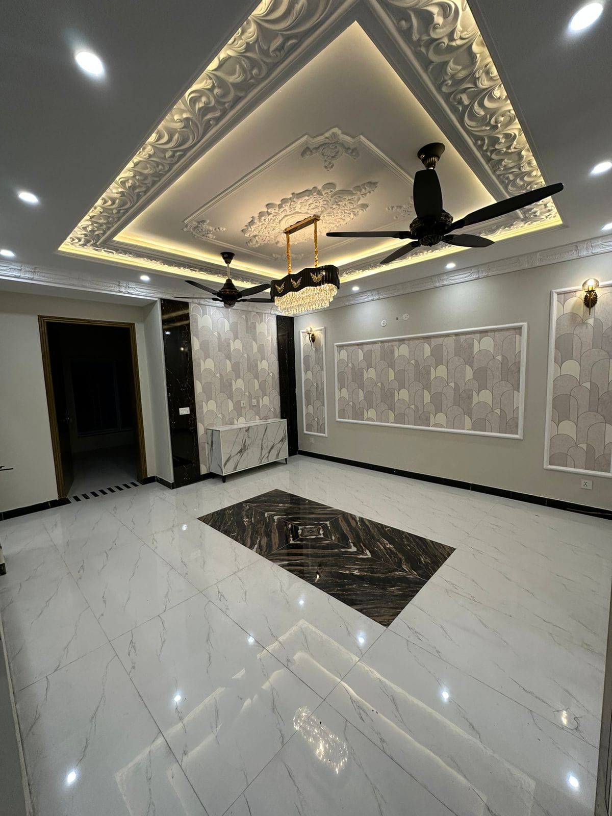 10 Marla Spanish House For Sale (15) 10 Marla Spanish House For Sale (15)