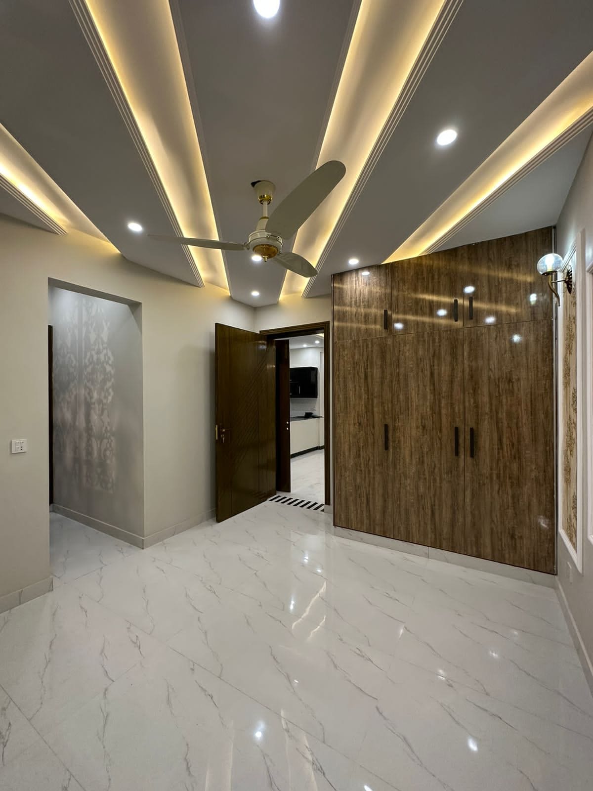 10 Marla Spanish House For Sale (8) 10 Marla Spanish House For Sale (8)