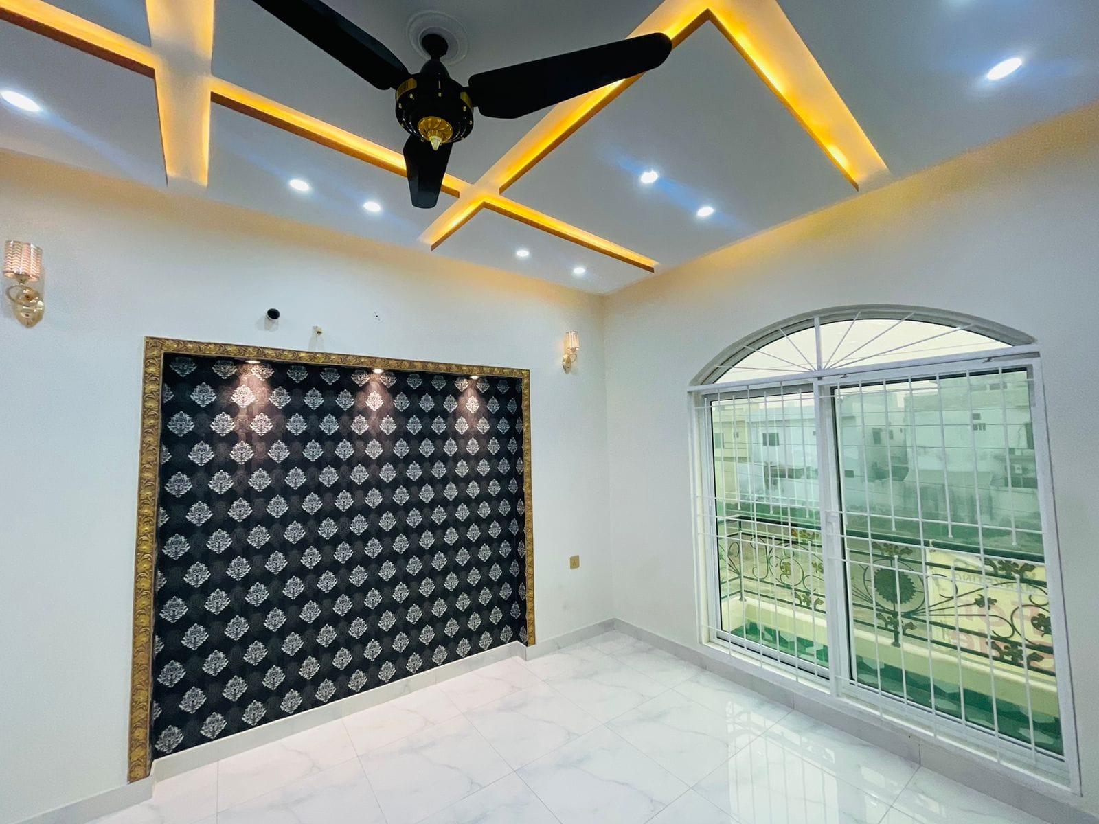 10 marla spanish House for sale in Central Park Lahore (4) 10 marla spanish House for sale in Central Park Lahore (4)