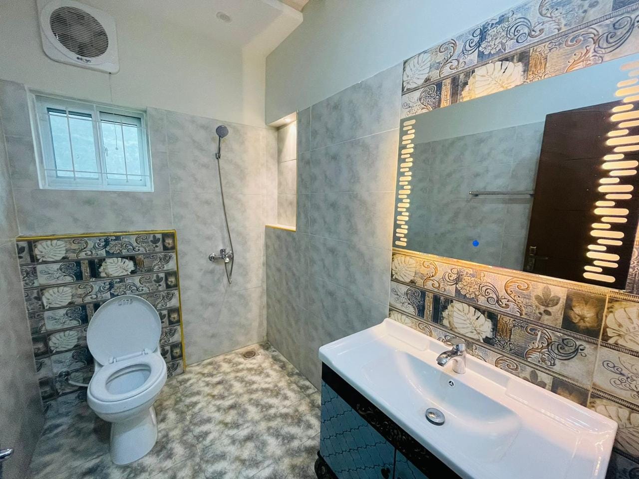 10 marla spanish House for sale in Central Park Lahore (6) 10 marla spanish House for sale in Central Park Lahore (6)