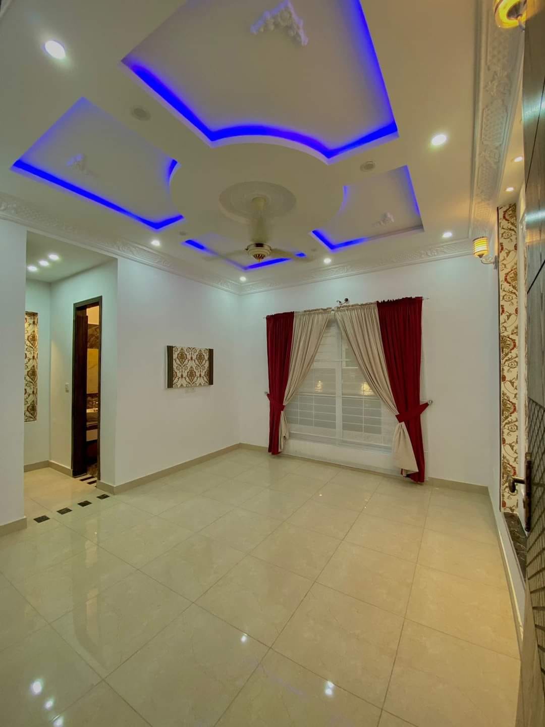 10m house for sale h block central park lahore (18) 10m house for sale h block central park lahore (18)