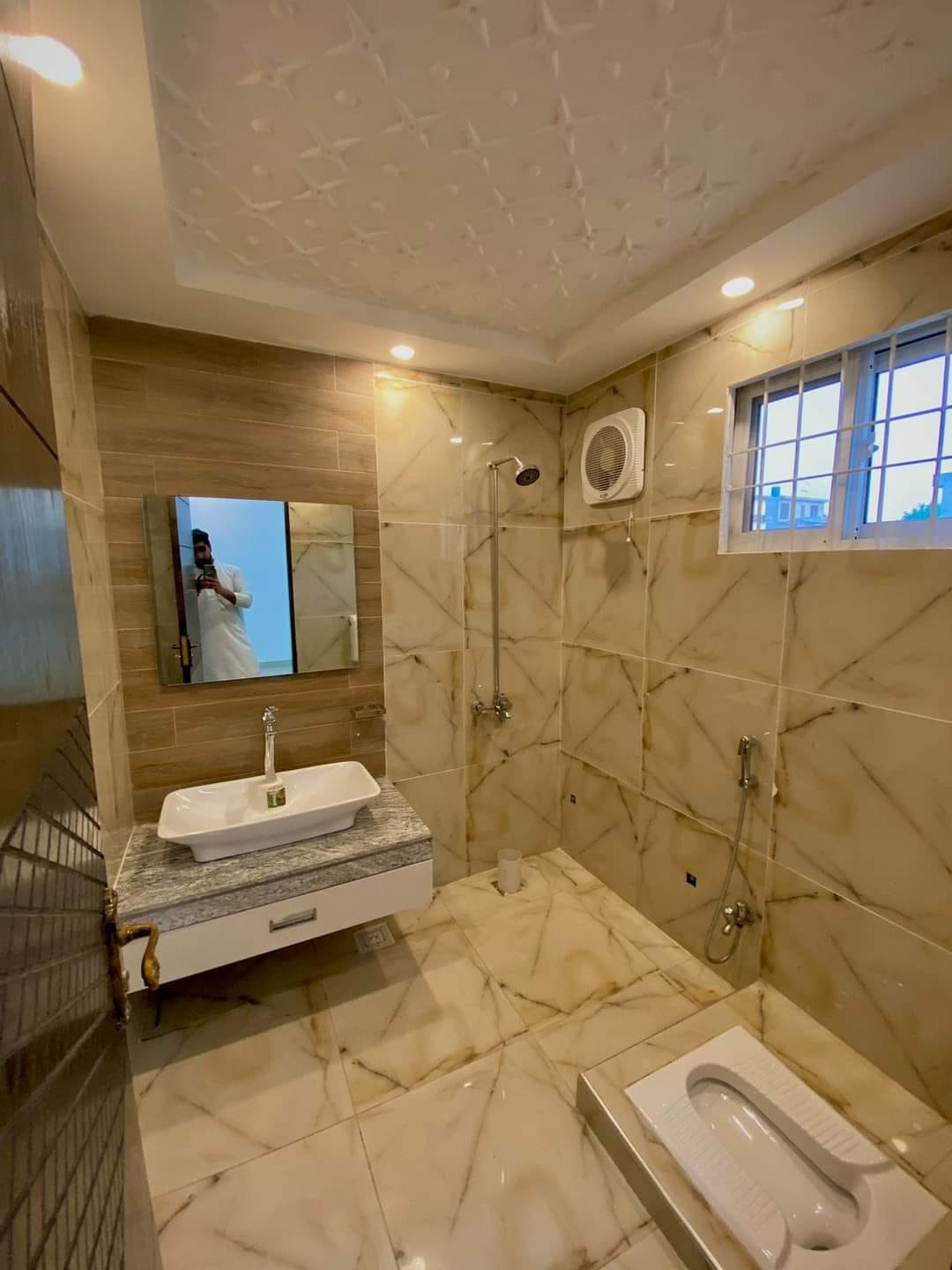 10m house for sale h block central park lahore (21) 10m house for sale h block central park lahore (21)