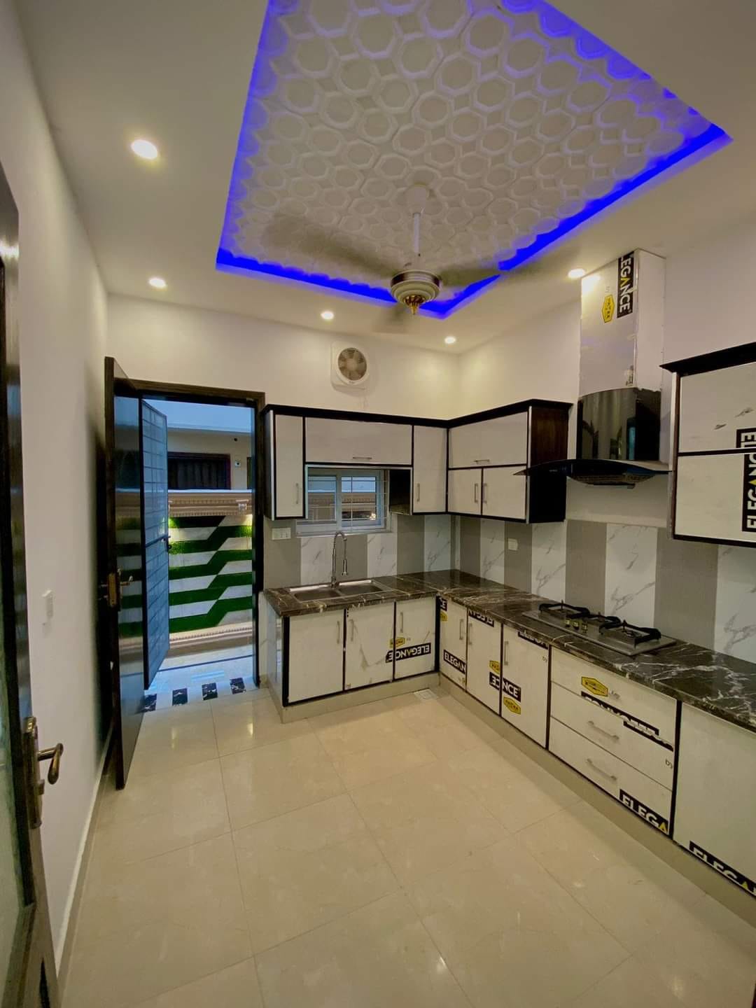 10m house for sale h block central park lahore (26) 10m house for sale h block central park lahore (26)