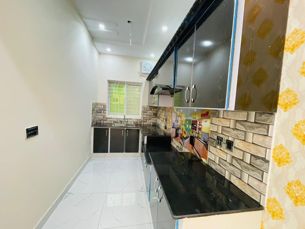 5 Marla Brand New House For Sale (7) 5 Marla Brand New House For Sale (7)