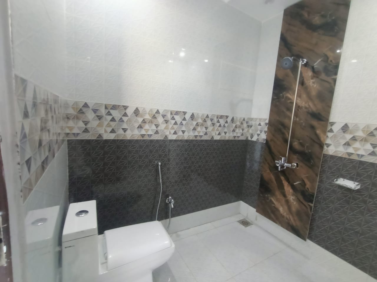 5 Marla Modern Design House in Central Park Lahore (12) 5 Marla Modern Design House in Central Park Lahore (12)