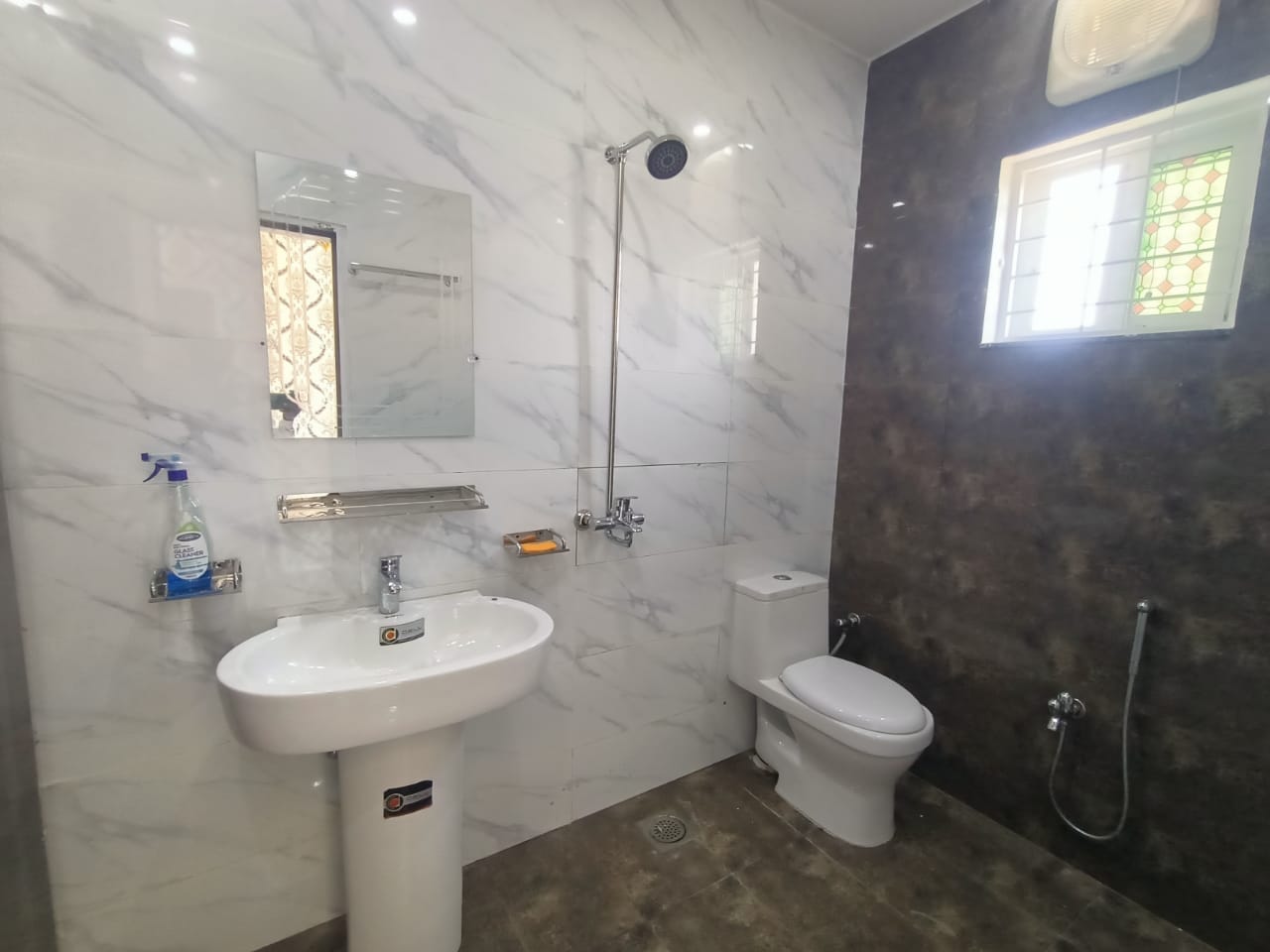 5 Marla Modern Design House in Central Park Lahore (6) 5 Marla Modern Design House in Central Park Lahore (6)